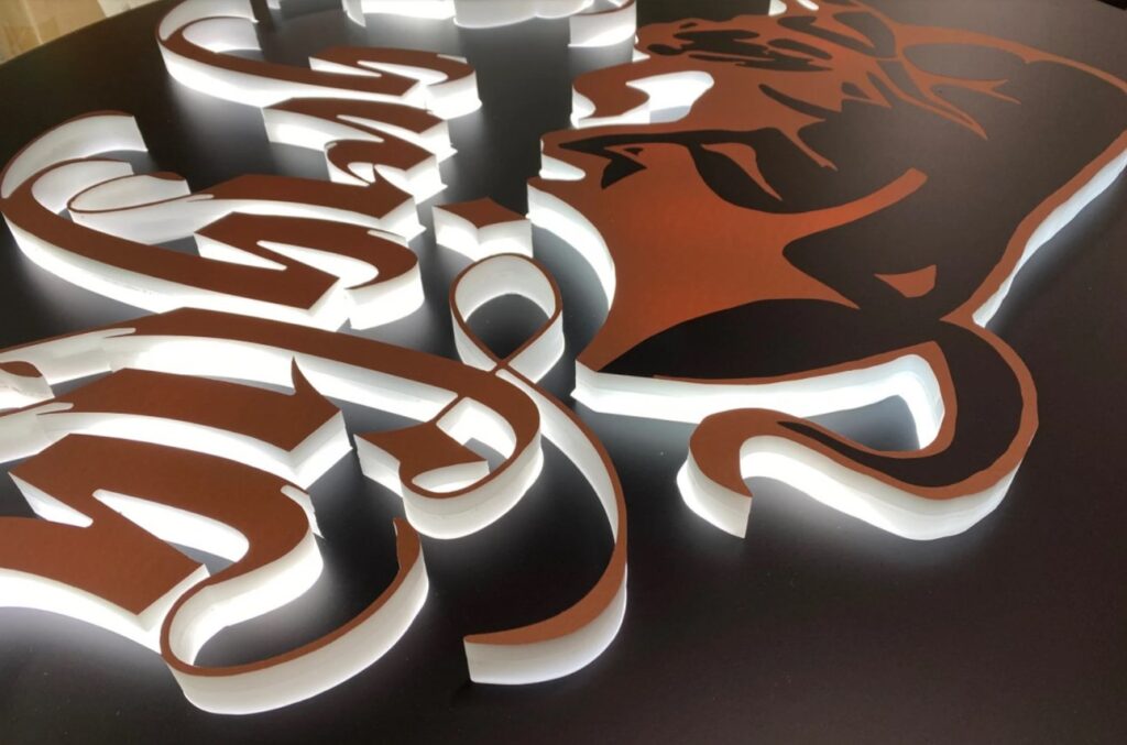 Designer Aluminum Extrusions for Custom Artistic Lightbox Installations